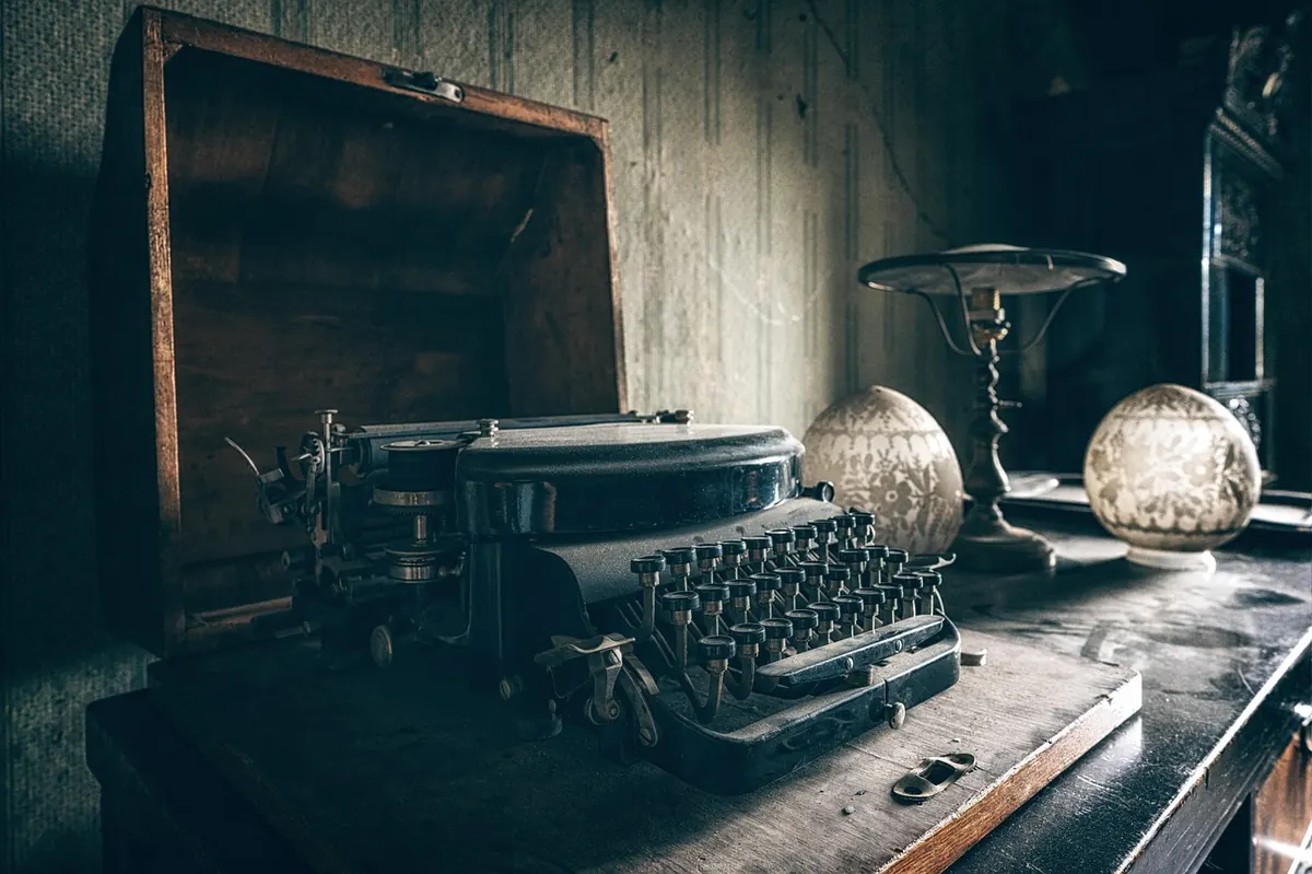 Antique or Reproduction? A 10-Point Checklist to Run Before You Buy